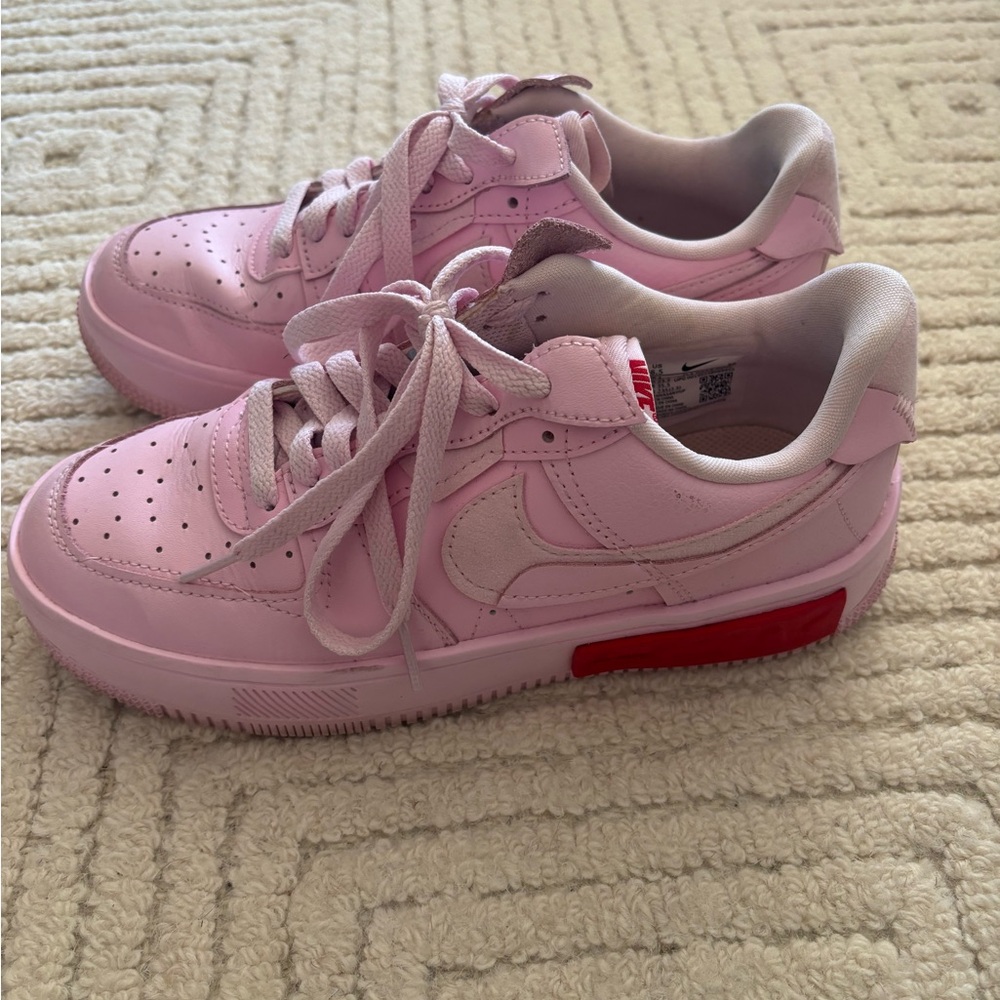 Nike Women’s Air Force 1 in light pink